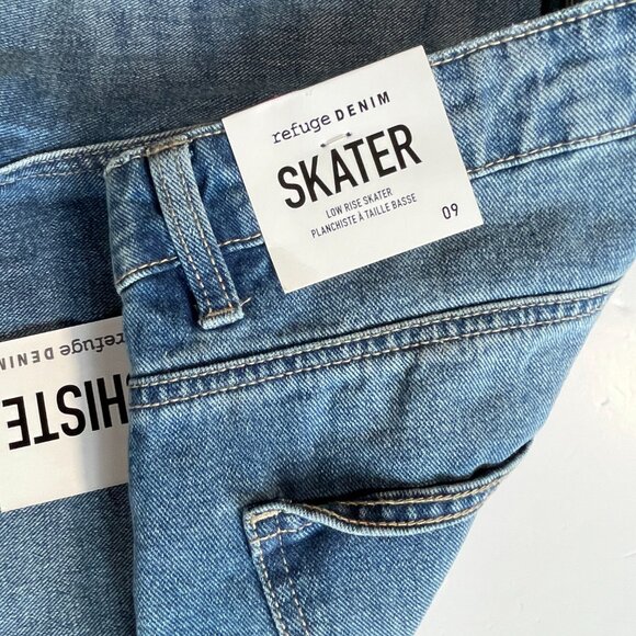 Refuge Blue Straight Leg Jeans Classic Style - Picture 7 of 11